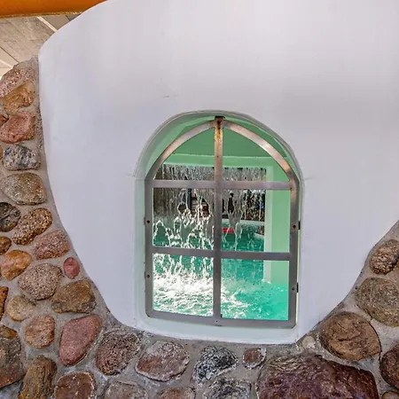 4 Person In 아파트